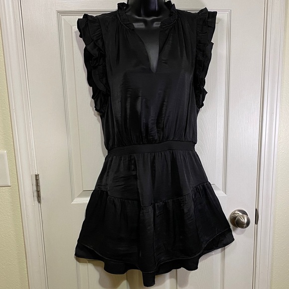 NWT B B Dakota Steve Madden Black Ruffle Mini Dress Medium - Picture 1 of 9